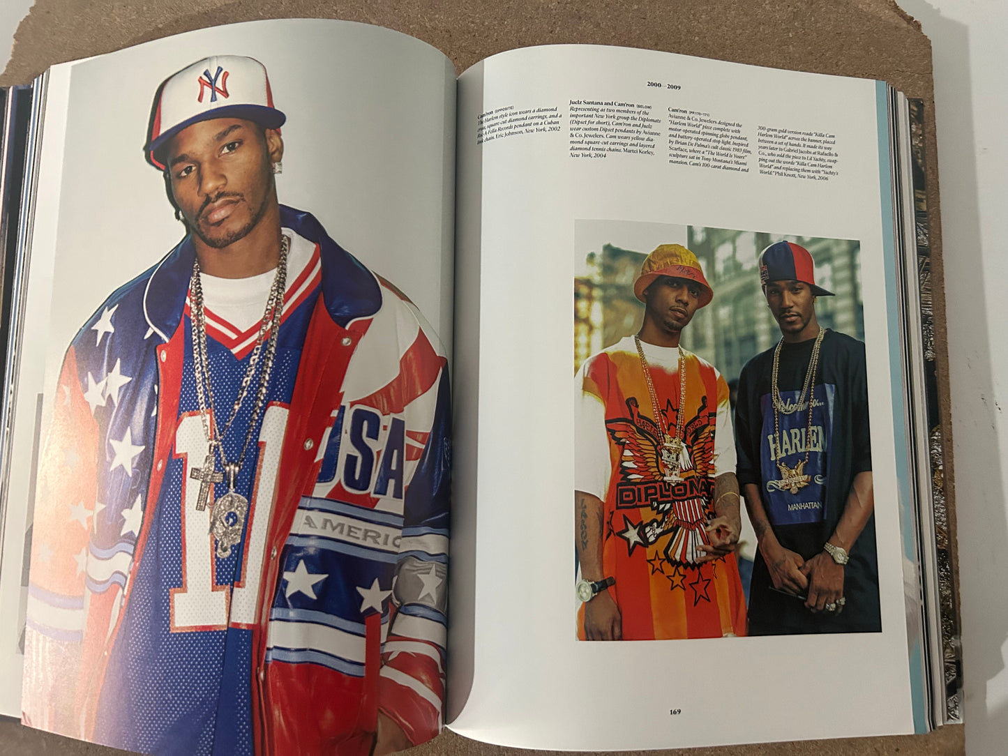 Ice Cold. A Hip-Hop Jewelry History | Hardcover book